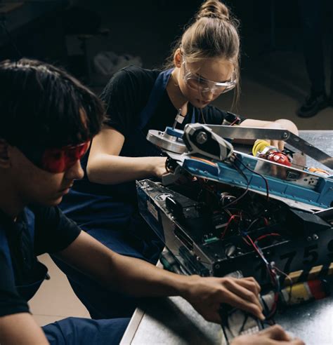 First Tech Channel 的图像结果