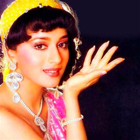 Decoding Madhuri Dixit’s Top 5 Iconic Makeup Looks – Faces Canada