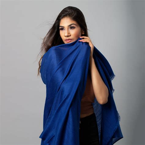 Buy Kashmiri Mufflers for Men & Women | Winter Muffler Scarves – OMVAI ...