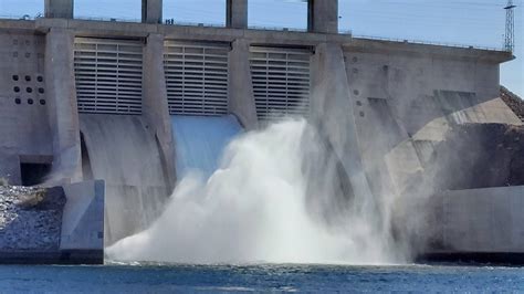 Water released through Davis Dam part of bimonthly gate test | KLAS