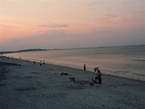Family of Four Spends Only $40 For Beach, Parking, Dinner, Ice Cream ...