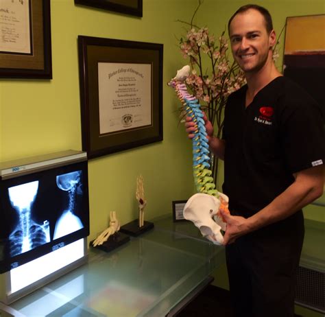 What's a Normal Spinal Curvature and What's Not? - Dallas Wellness Center