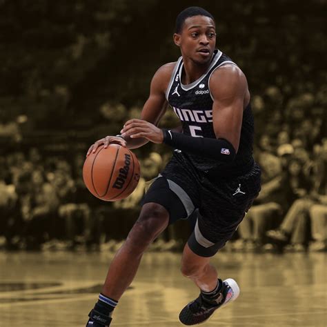 De’Aaron Fox: Age, Height, Parents, College, Career, NBA, Stats, Wife ...