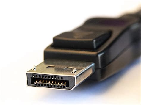 DisplayPort Vs HDMI Gaming? Which One Is Better | 7petals.in