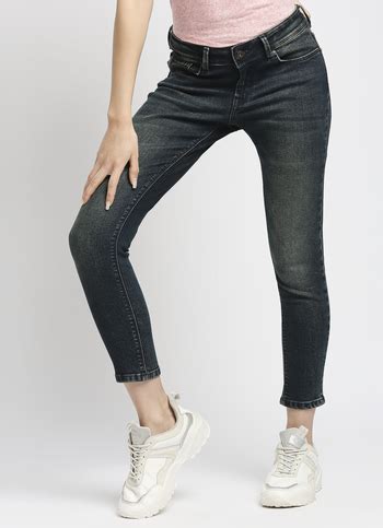 Grab Trendy Jeans On Sale | Womenswear | Pepe Jeans India