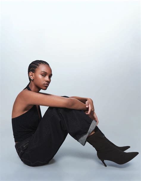 Fitted high-heel ankle boots - Women | Bershka