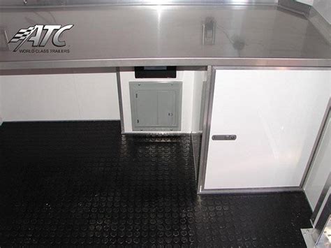 Computer Lab Semi-Trailer 的图像结果