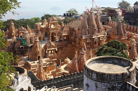 Palitana / Tempelstadt Shatrunjaya, Indien - Reise-Tipps für einen ...