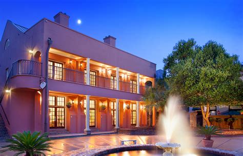 The Lodge Alley Inn™ - Charleston, SC | Bluegreen Vacations