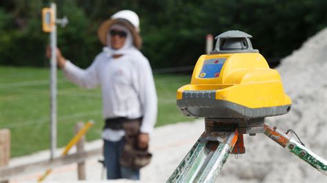 Using Laser Level for Grading 的图像结果