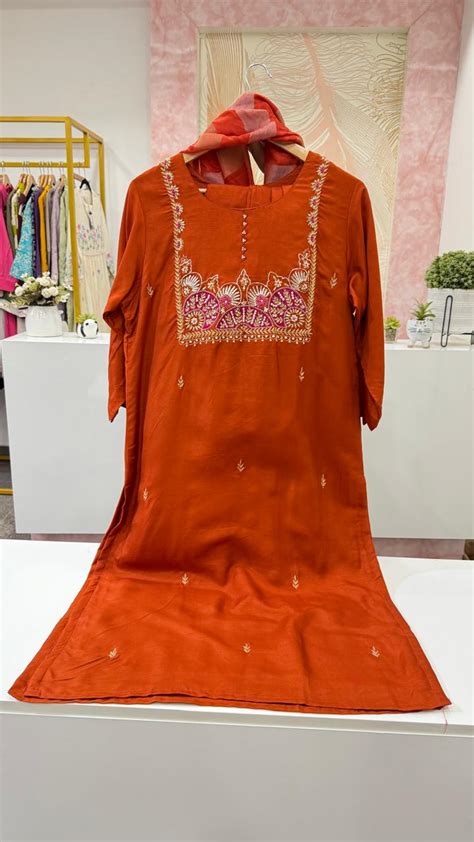 Super pretty dola silk Zari detailing suit in orange – Aashvi Couture