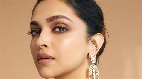 Here's how Deepika Padukone and Ananya Panday took on summer dressing ...