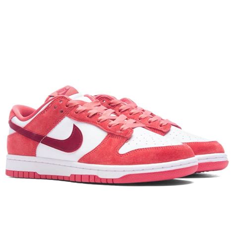 Nike Dunk Low – Kicks Machine