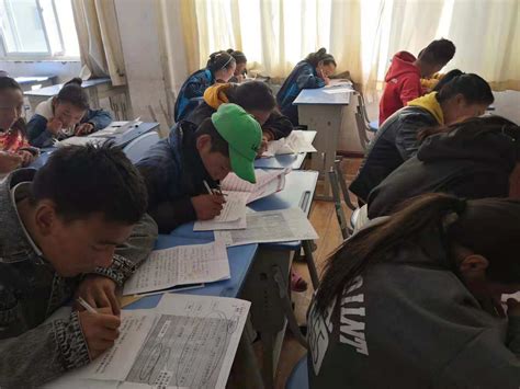 我院组织学生与西藏昌都市农牧民子女书信往来 - 新闻中心 - 华南师范大学文学院