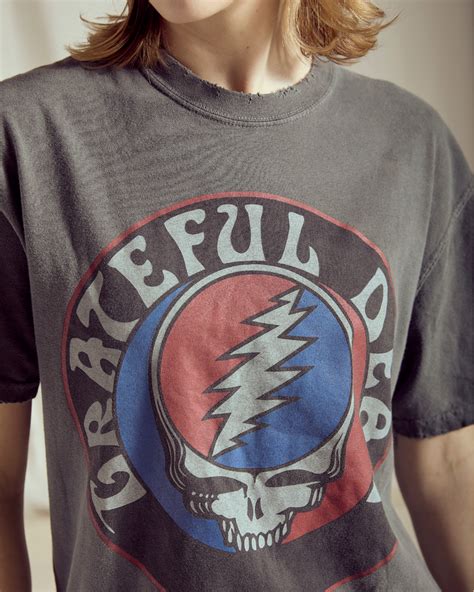 GRATEFUL DEAD - VINTAGE DISTRESSED T-SHIRT – Rock & Roll Hall of Fame ...