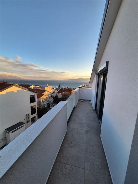 APARTMAN POTKROVLJE 95m2-novogradnja, apartman, površina 95m2