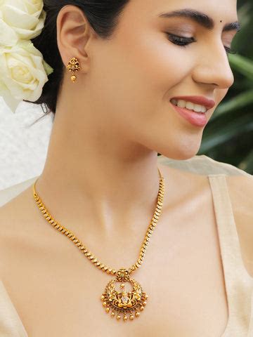 Explore Divine Temple Jewellery Collection at Rubans