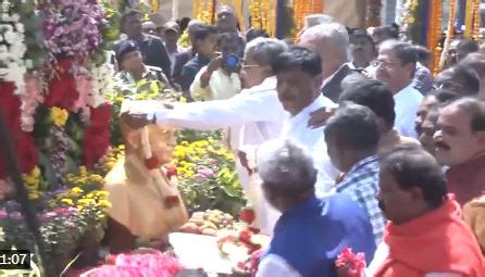 Tamil Nadu CM Stalin pays tribute to BR Ambedkar, says "India on brink ...