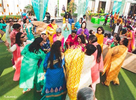 Rock Your Mehndi Dance By Checking These 5 Essential Event Details ...