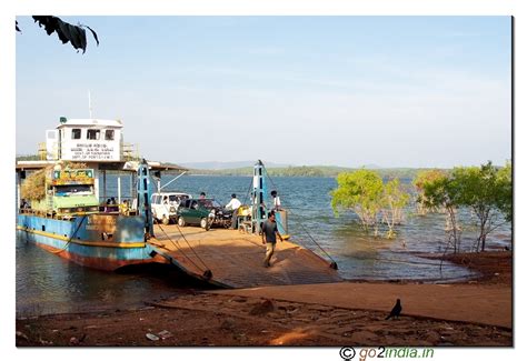 go2india.in : Jetty at Sigandur sharavathi river crossing