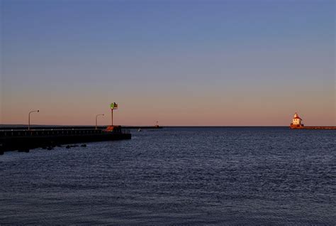 WC-LIGHTHOUSES: WISCONSIN POINT (SUPERIOR ENTRY BREAKWATER) LIGHTHOUSE ...