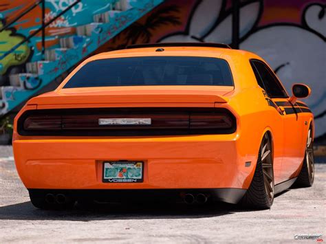 Slammed Dodge Challenger 2014, rear