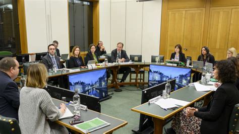 Select Committee 的图像结果