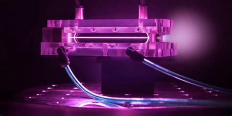 Using Ultrafast Laser, 'Mini' Particle Accelerator Sets New Energy Record