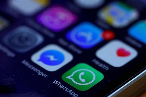 WhatsApp restores old camera shortcut in latest Beta update