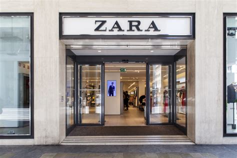 Zara Logo: valor, história, PNG