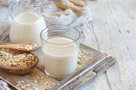 What Does Oat Milk Taste Like? - Tastylicious