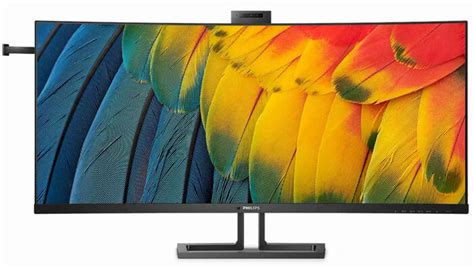 Pro-Grade Advanced Connectivity Monitors : Thunderbolt 4 monitor