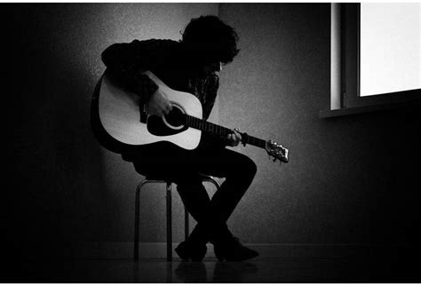 Artzfolio Man Playing Guitar Unframed Art Print Canvas 23.2 inch x 34.7 ...