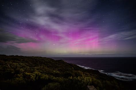 Aurora Australis or Southern Lights in Melbourne 2025 - Rove.me