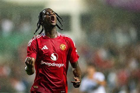 Heaven names three defenders he wants to emulate