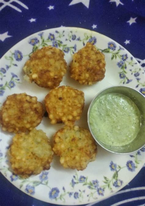 Sabudana Vada Recipe by Mallika Ramshatriya - Cookpad