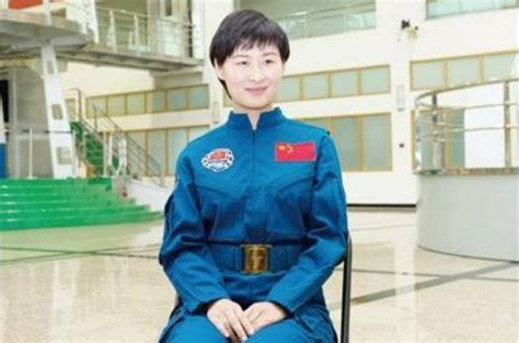 中国首位女性宇航员刘洋，返回地球后没一点消息，她到底怎么了？|刘洋|宇航员|女性_新浪新闻