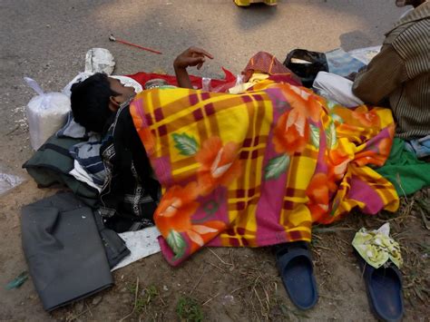 India's Beggars and Begging Scams You Should Know | Wayout