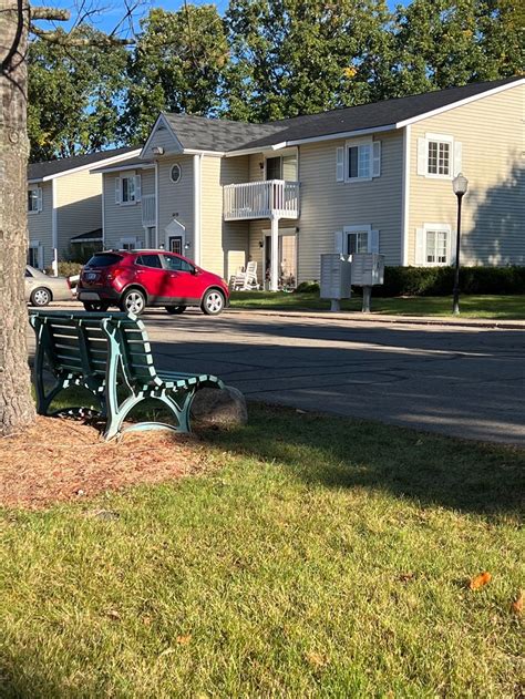 Gateway Apartments, 1070 Gateway Drive, Lapeer, MI - RentCafe