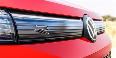 Volkswagen opens pre-bookings for Tiguan R-Line, launch on April 14 ...