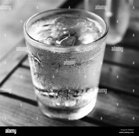 Why Does Water Condense On A Cold Glass at Lucy French blog