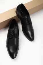 Buy Men Black Lace Up Shoes Online - 941775 | Van Heusen
