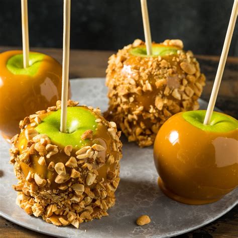 How To Remove The Wax From An Apple