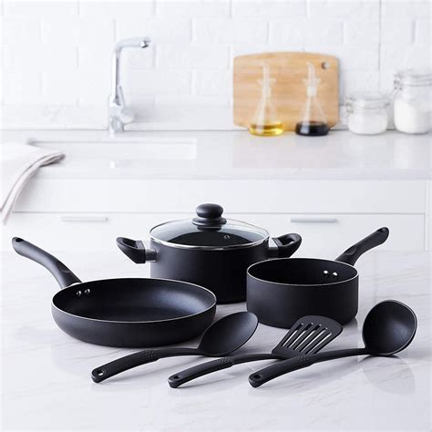 Basic Products For People Who Are New To Cooking