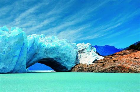 生生不息的莫雷诺冰川 | 中国国家地理网