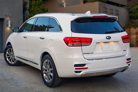 2016 Kia Sorento VINs, Configurations, MSRP & Specs - AutoDetective