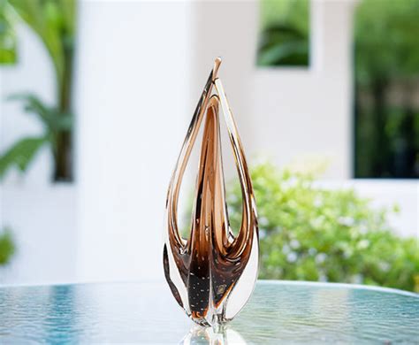 Pure Opulence: Sculpture in 24K Gold – Maison SIA