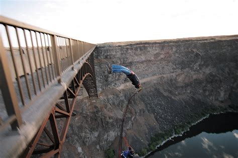 BASE Jumping Oklahoma: Training & How it Differs from Skydiving