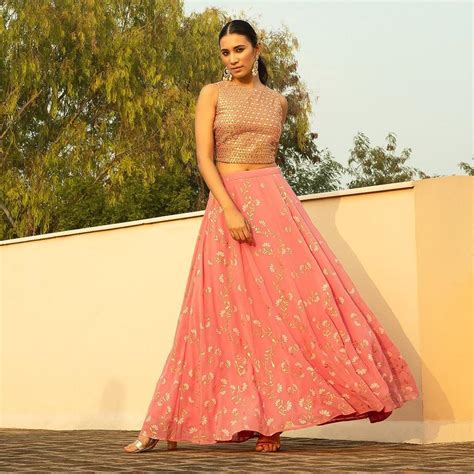 9 Outfits under 10k To Ace Your Festive Look!