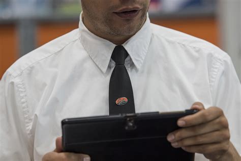 Best Buy Geek Squad Repair Tracking 的图像结果